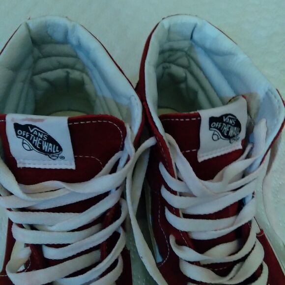 Vans Unisex Red "Off The Wall" Skateboard Sneakers Size 6.5 ( W) 8 (M) - Picture 4 of 7